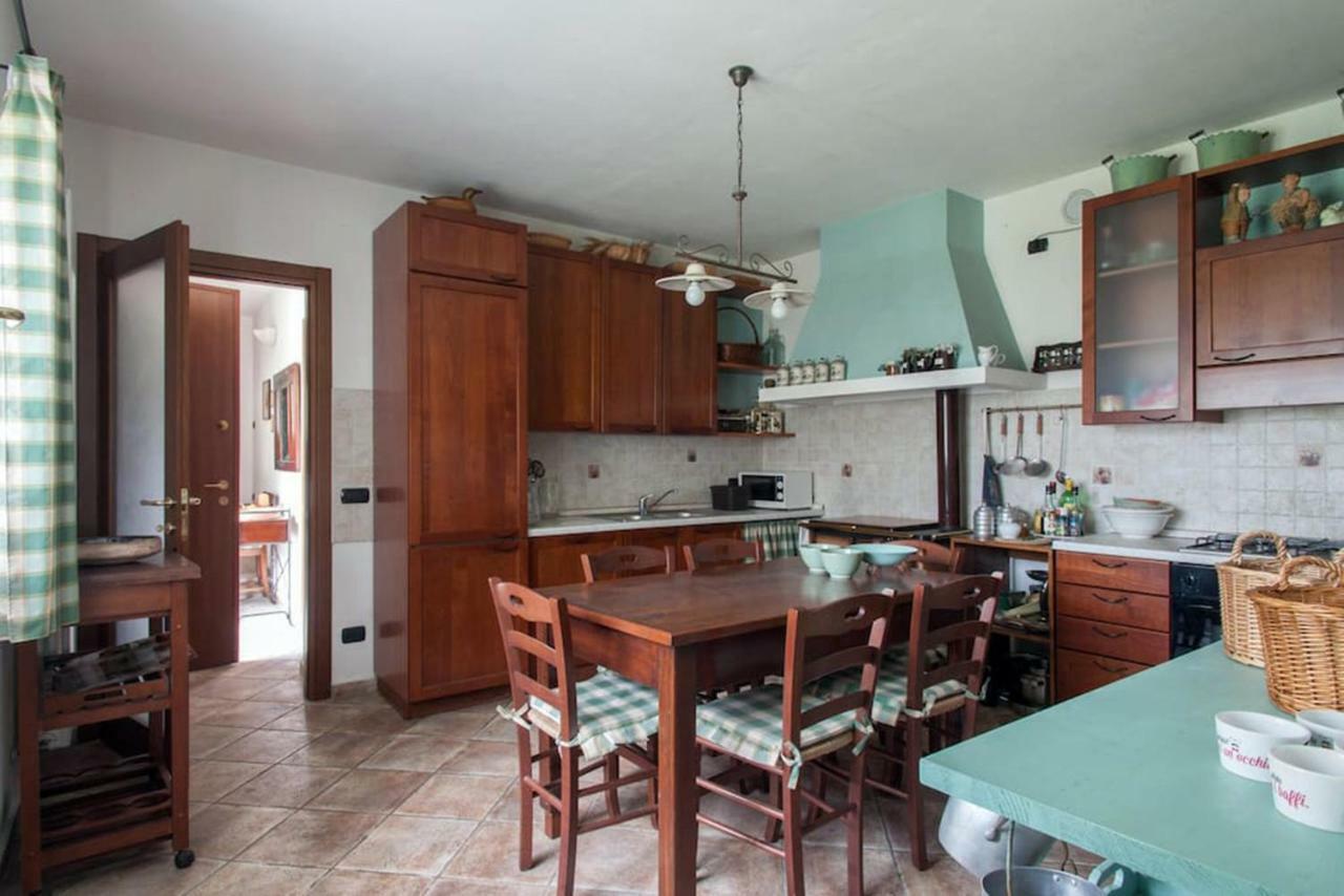Casa Vacanze Il Noce Sovere Eksteriør billede