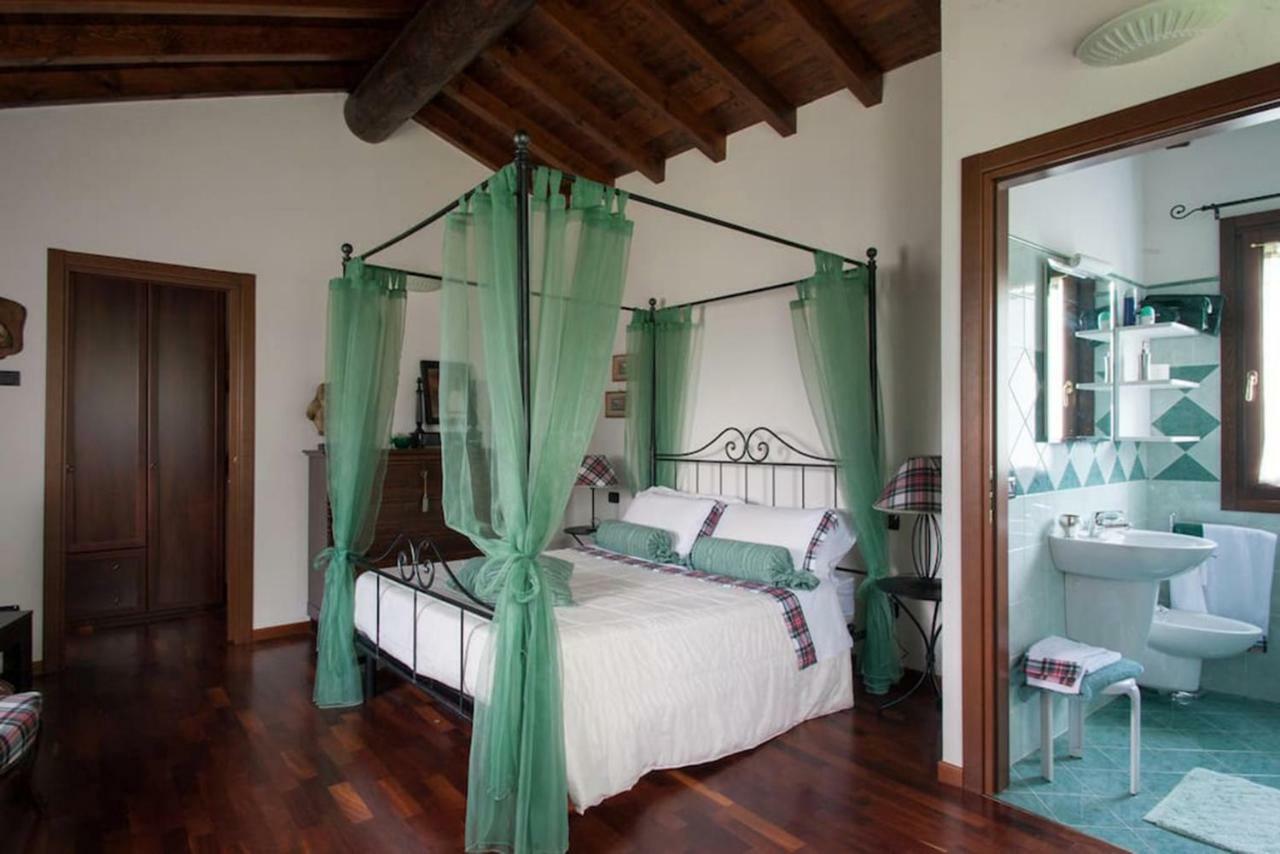 Casa Vacanze Il Noce Sovere Eksteriør billede